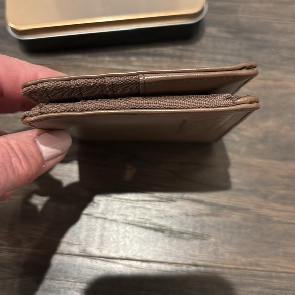 PUMA Tri-fold vegan leather wallet,6 card, ID slot,bill holder,slim fit,logo - Picture 10 of 13